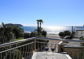 Waiheke Island - Onetangi Beachfront Apartments